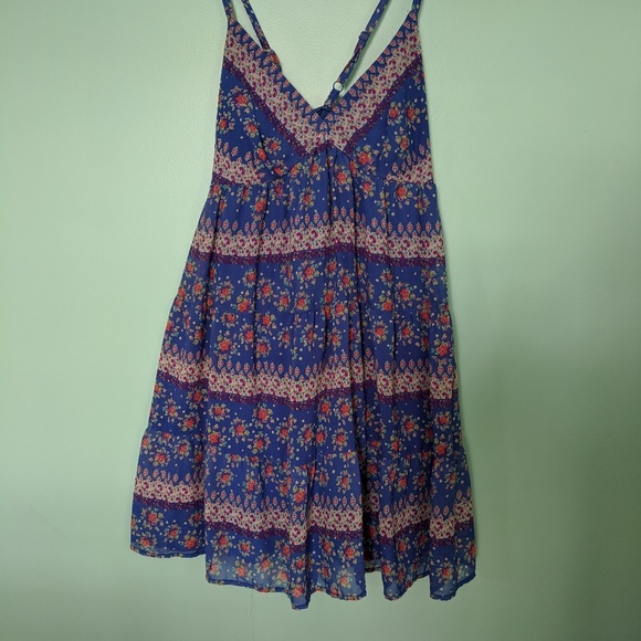 Dress - Picture 3 of 5